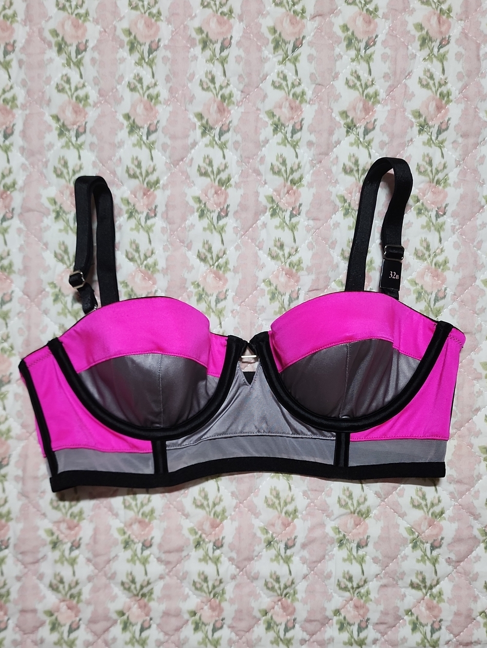 Victoria's Secret 💖 Very Sexy Strapless Hot Pink and Gray Underwire Bustier Bra